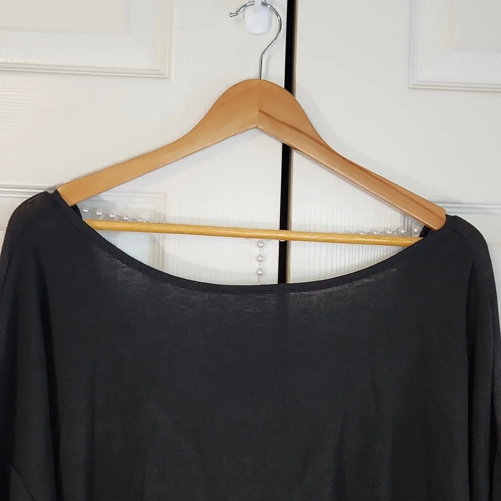Chic Me Black Long Sleeve Top Size‎ XL Criss Cross Back With Pearls Chic Evening